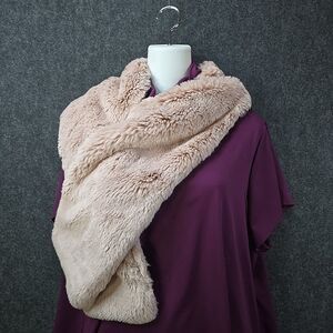Ann Taylor Blush Faux Fur Wrap Scarf Plush Collar Hook Close 52" L,  7" W